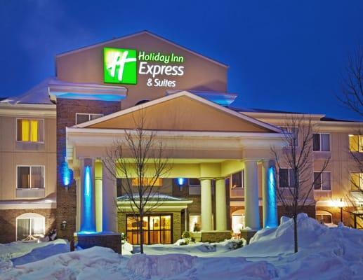 Welcome to the Holiday Inn Express & Suites Omaha West hotel in Omaha, NE.