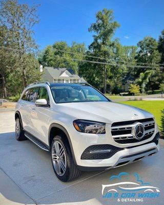 Full detail on this beautiful Mercedes GLS450