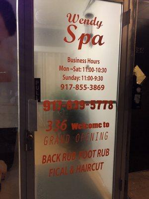 Bright, clean and new spa for massage or reflexology.