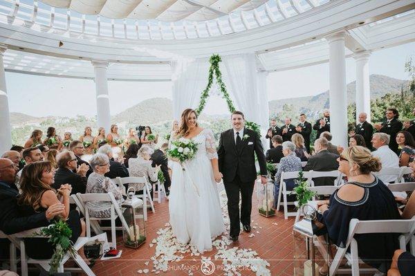 S&J tie the knot at Sherwood Country Club! We had Ceremony, DJ, Lighting & Photobooth Services!