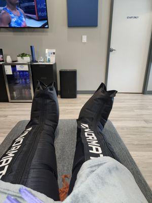 Leg Decompression. (1 hour.)