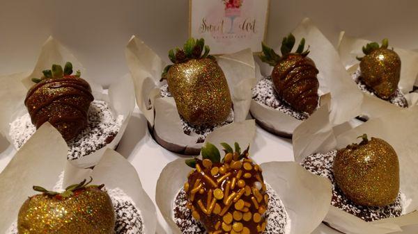 Gold Chocolate Dipped Strawberries