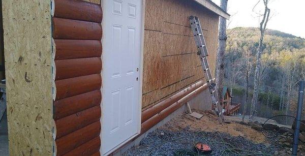 D-log siding on custom built garage