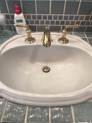 New wide spread faucet lavatory sink faucet installation