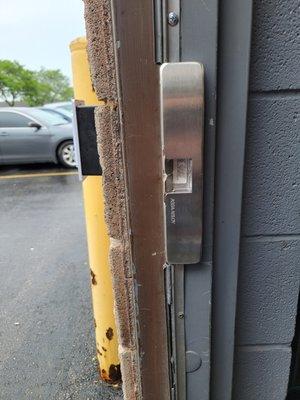 Access Control Door Strike