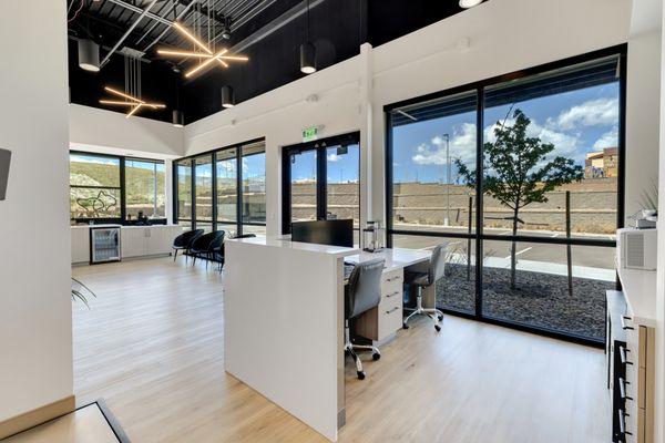 Aloha Street Clinic location lobby, bar and reception