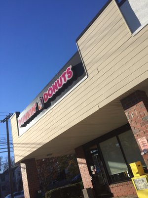 Dunkin Donuts of Braintree -- 238 Grove Street, Braintree                 Storefront