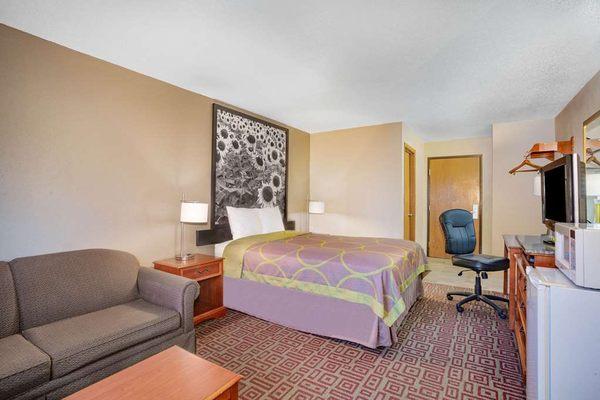 Super 8 By Wyndham Fort Madison