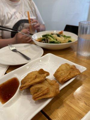 04. Golden Crab Rangoon