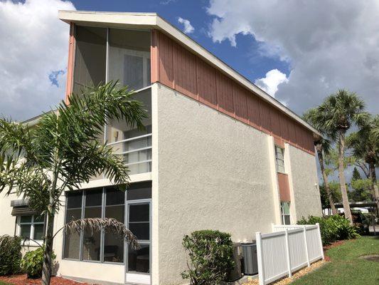 Exterior Painting of Capri West Condominium's located on Capri Isles in Venice, Florida.