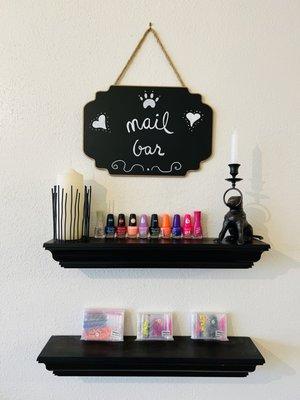 Nail bar