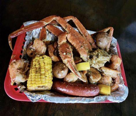 Crab and Shrimp Boil