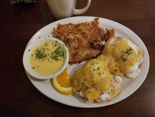 Egg Benedict with crab meat