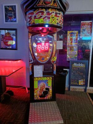 BOXER punching machine, come try to beat the day's high score!