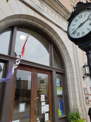 Three Oaks Township Library and Museum