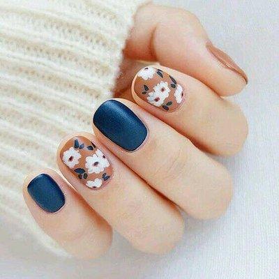 Find out more by searching for Nail Salon Name Official Website: https://vnailpro.com/hollywoodnails_northfield/