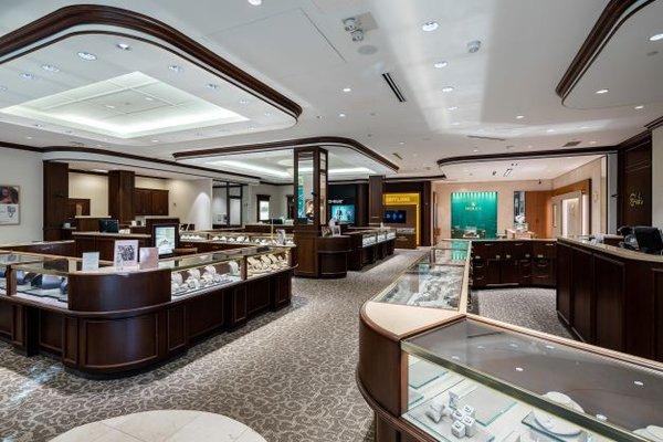 Fink's Jewelers at Birkdale Village