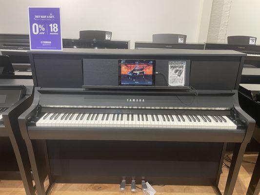 Yamaha Smart Pianos - CSP295