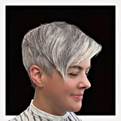 Womens' short hair