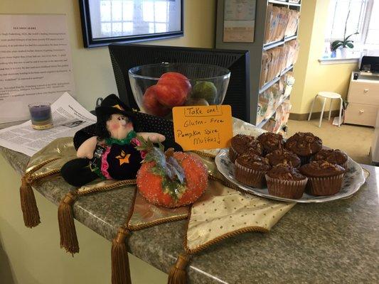 Patients got to enjoy complimentary healthy banana nut muffins for the fall 2017 season!