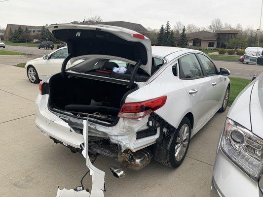 2018 Optima in for some repairs.