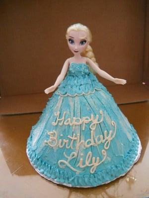 Disney Frozen 3-D doll cake