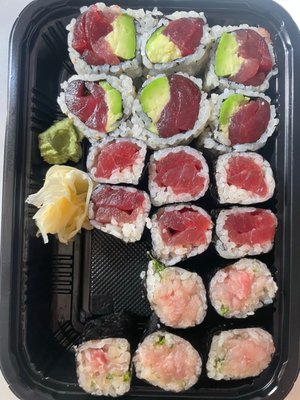 Tuna avocado roll, tuna roll, Yellowtail Scallion Roll