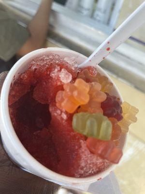 Hurricane and wild cherry with gummy bears