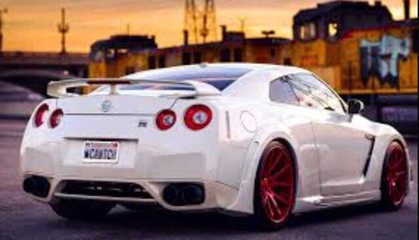 Nissan GT-R only one jn LA