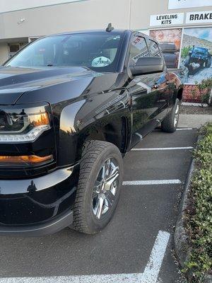 Chevy Silverado leveling kit