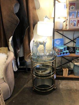 Cute end table/bar cart