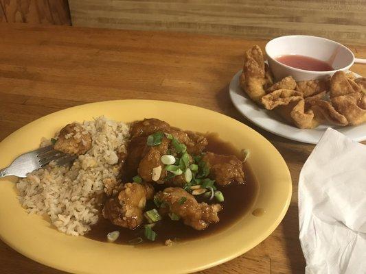 Cashew chicken and half order of crab Rangoon