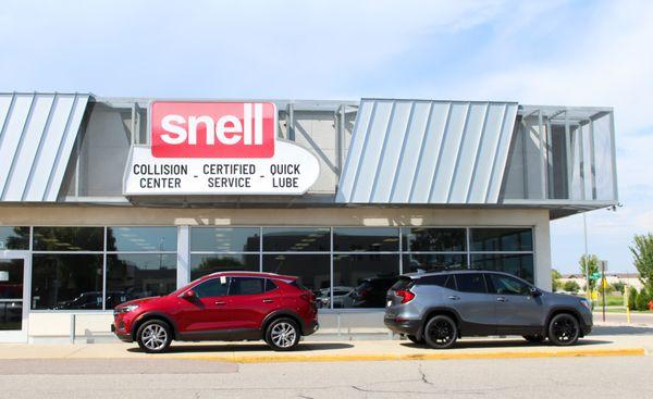 Snell Collision & Center - 1900 Madison Ave, Mankato, MN