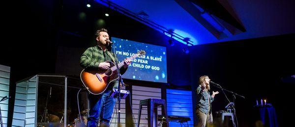 Sunday worship at Linworth Road Church in Columbus, Ohio