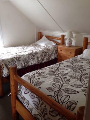 Spare room. Additional bed on opposite side