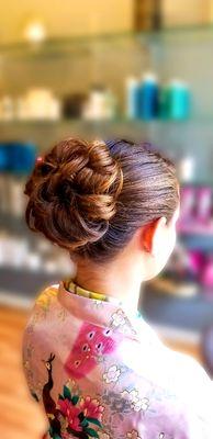 Clasic Wedding Updo.