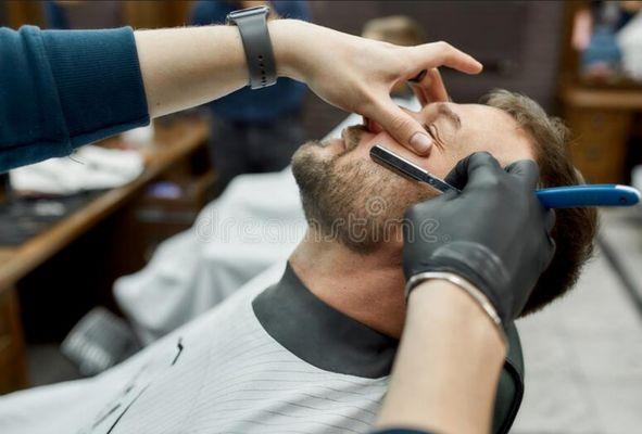 Straight razor shave