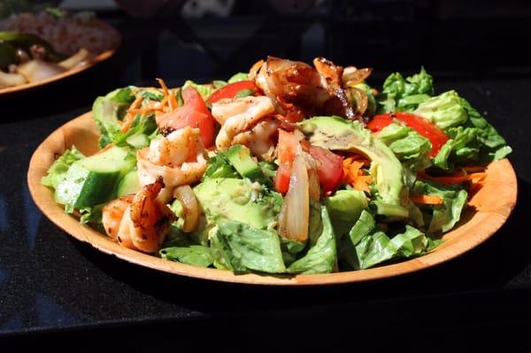 Garlic and onion shrimp salad.