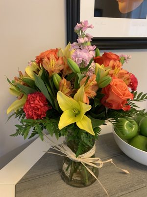 Gorgeous and fresh arrangement.