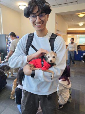 #Rogue #UCR Orbach Science Library with #PawsToShare. Visiting with the students.   #xpupspack #Rescue #Dogs #ShelterPet