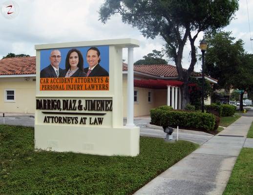 Sign for Darrigo, Diaz & Jimenez Law Firm in Tampa, Florida.