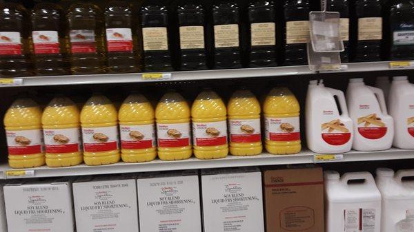 Good variety of larger size cooking oils