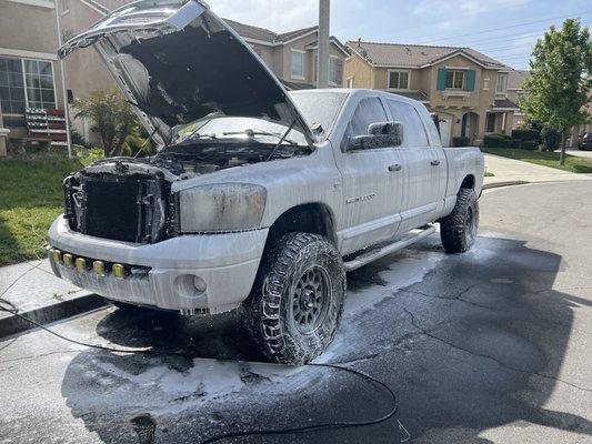 Foam Wash and wax. Engine Bay Detail.