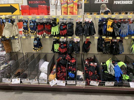 Great selection of gloves!