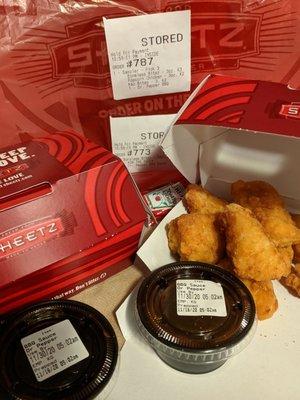 My awesome Appetizer Sampler, with pick 3 options of Chicken Bitez, Mac and Cheese Bites and Popcorn Chicken.