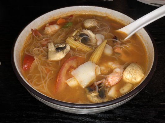 Tom yum seafood noodle