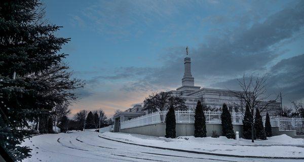 Bismarck North Dakota Temple pictures on TempleVideos.com