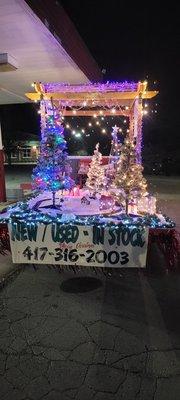 Hulk Hot Tub Christmas Float