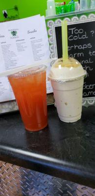 Lemon Cheesecake smoothie & strawberry margargarita