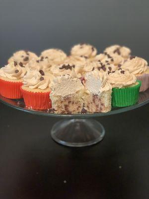 Chocolate chip cookie dough cupcakes!!